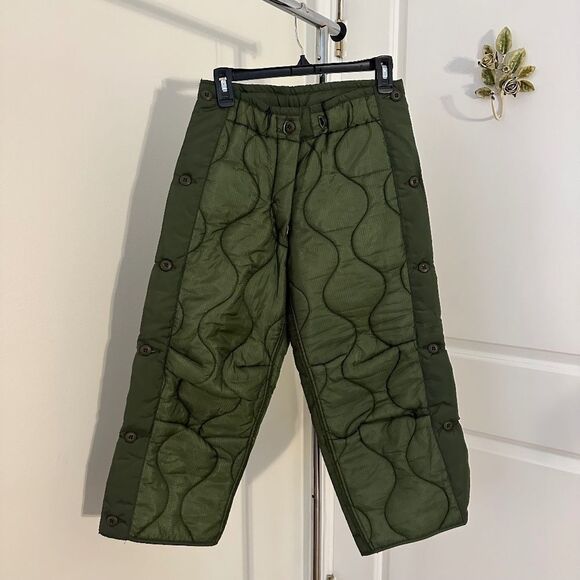 Vintage Green Puffer Capri Pants - Picture 2 of 5